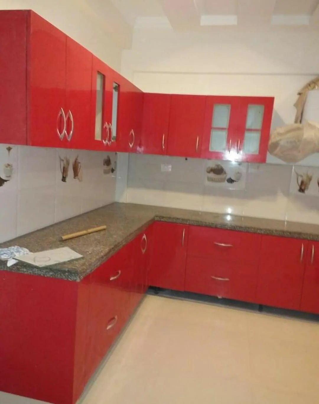 Meaghen L Kitchen Cabinets
