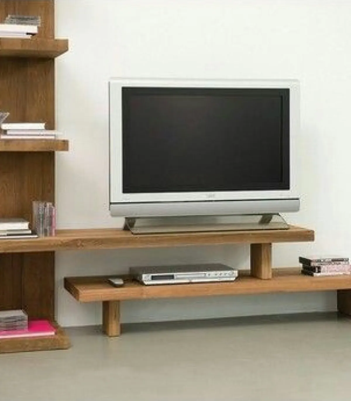 Mugavu Panelled Tv